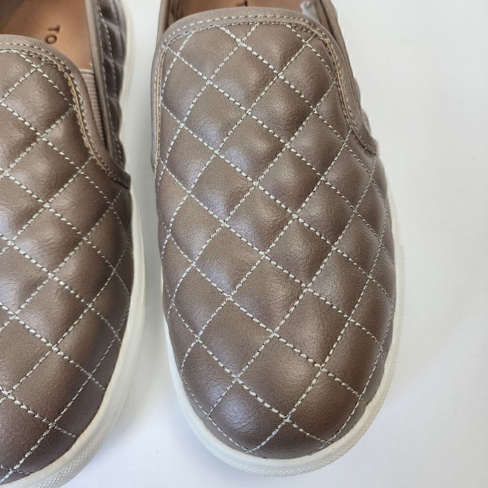TORRID WOMEN'S QUILTED SLIP ON SHOE SIZE 6W - Picture 3 of 10